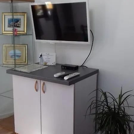 Mime - Small House Apartman *