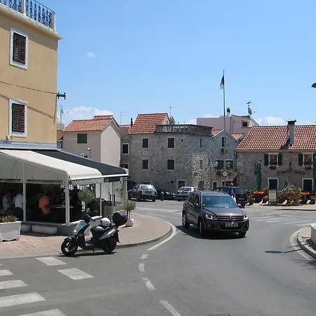 Mime - Small House Vodice