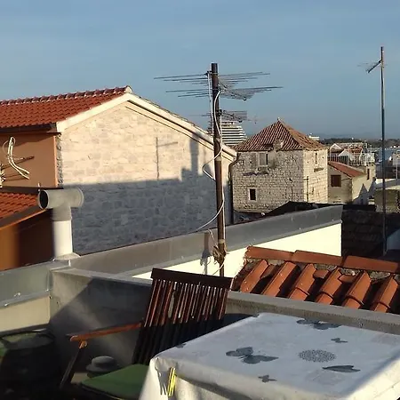 Mime - Small House * Vodice