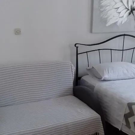 Mime - Small House * Vodice