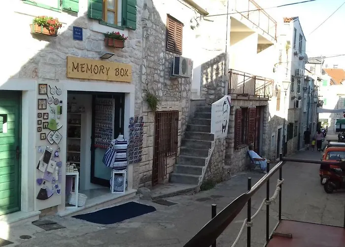 Mime - Small House Vodice