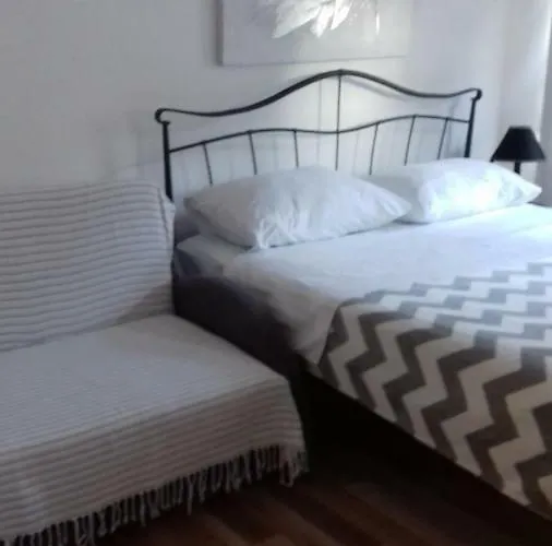 Mime - Small House וודיצה